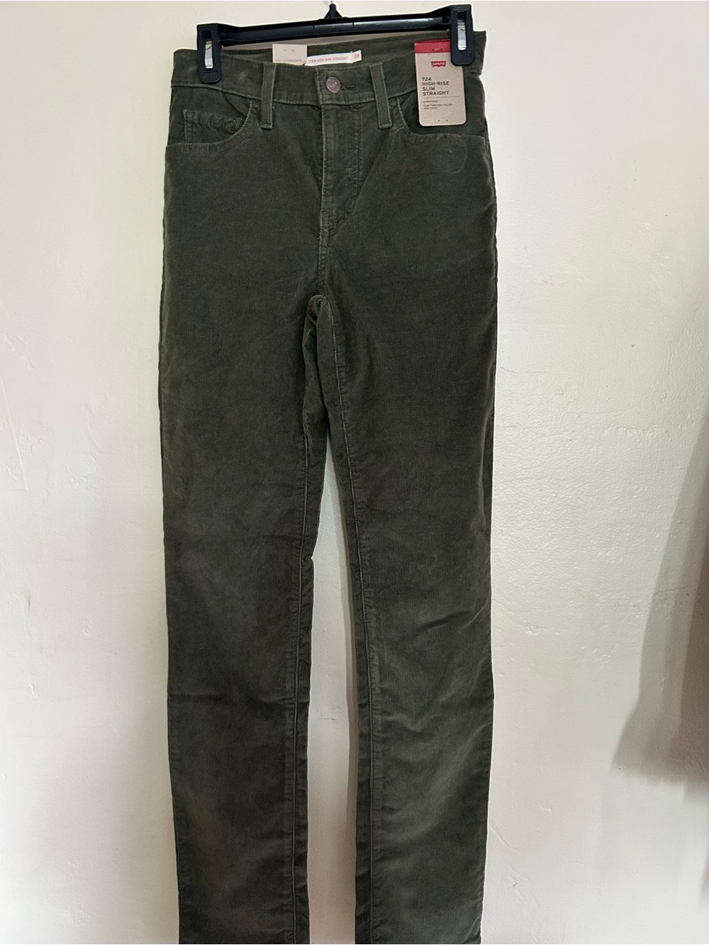 NWT Woman’s Levi's Dark Olive Corduroy Straight Pants size 26